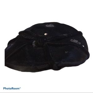 Vintage 1940s Black Velvet Facinator Hat OS